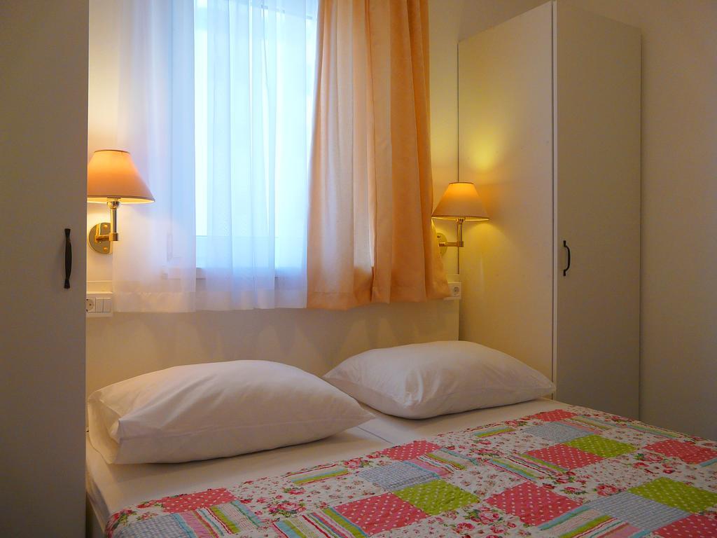 Apartment Luna Drvenik  Cameră foto