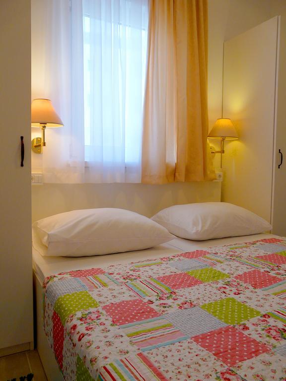 Apartment Luna Drvenik  Cameră foto